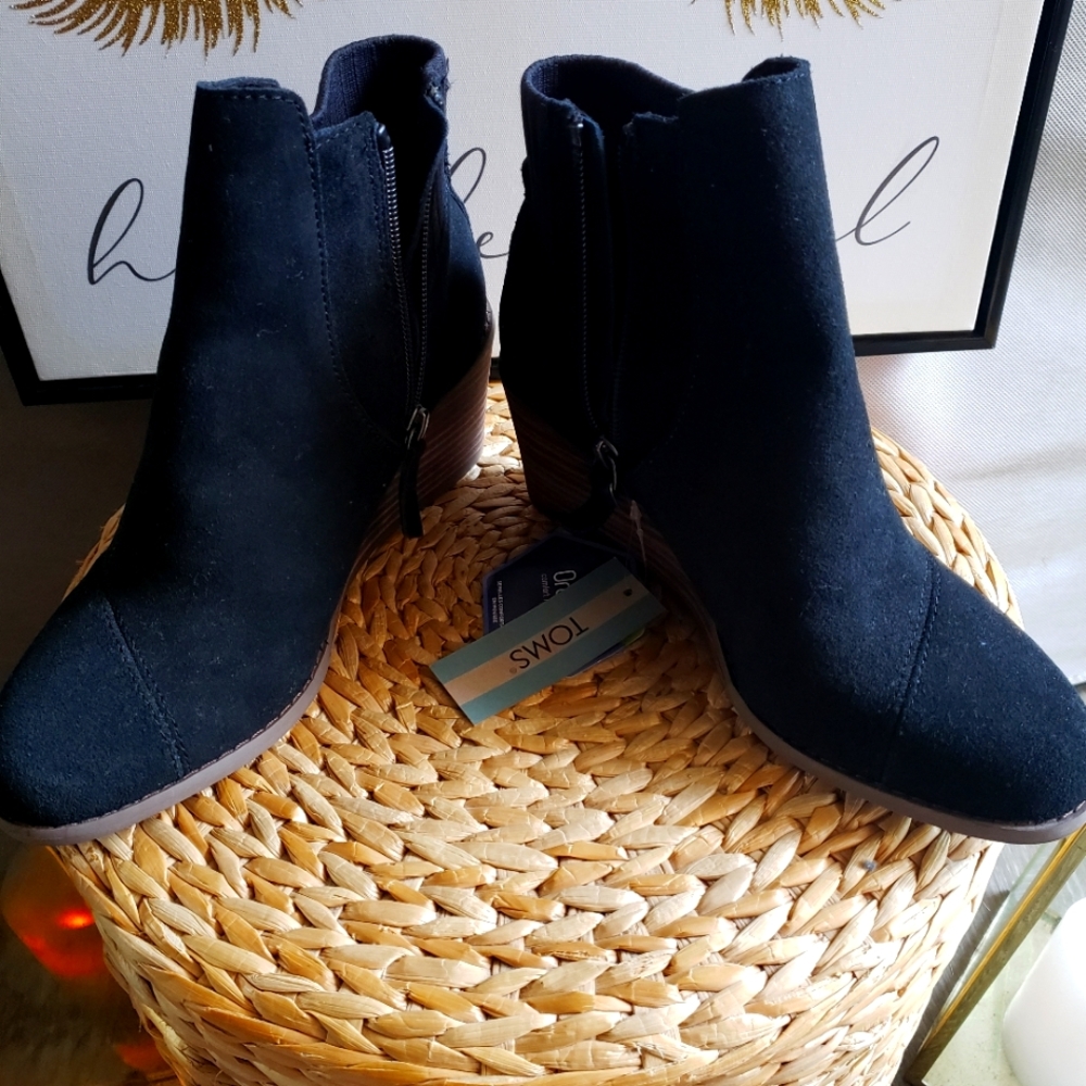 Women's shoes - Picture 1 of 5
